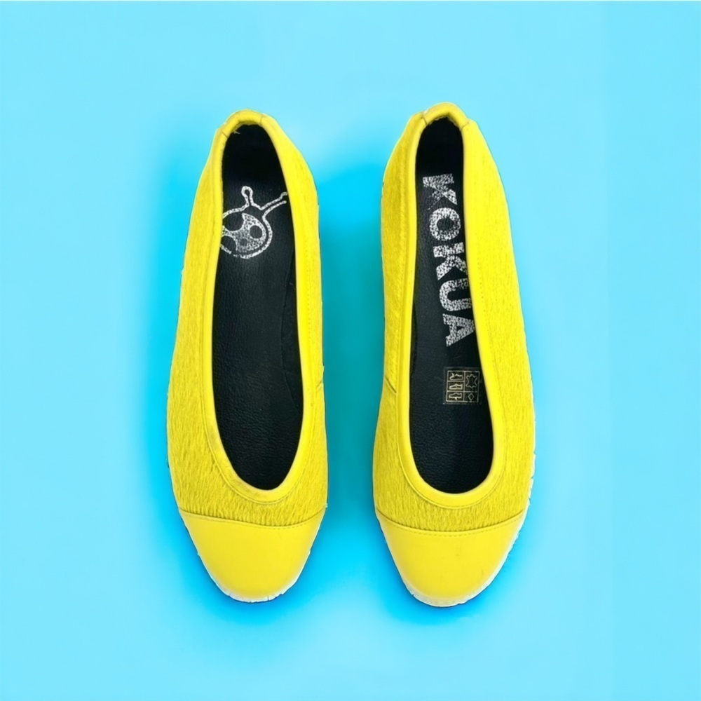 KOKUA Made in Spain Neon Yellow Calf Hair Toe Cap Ballet Flats Size 37